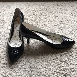 Chinese Laundry Pumps